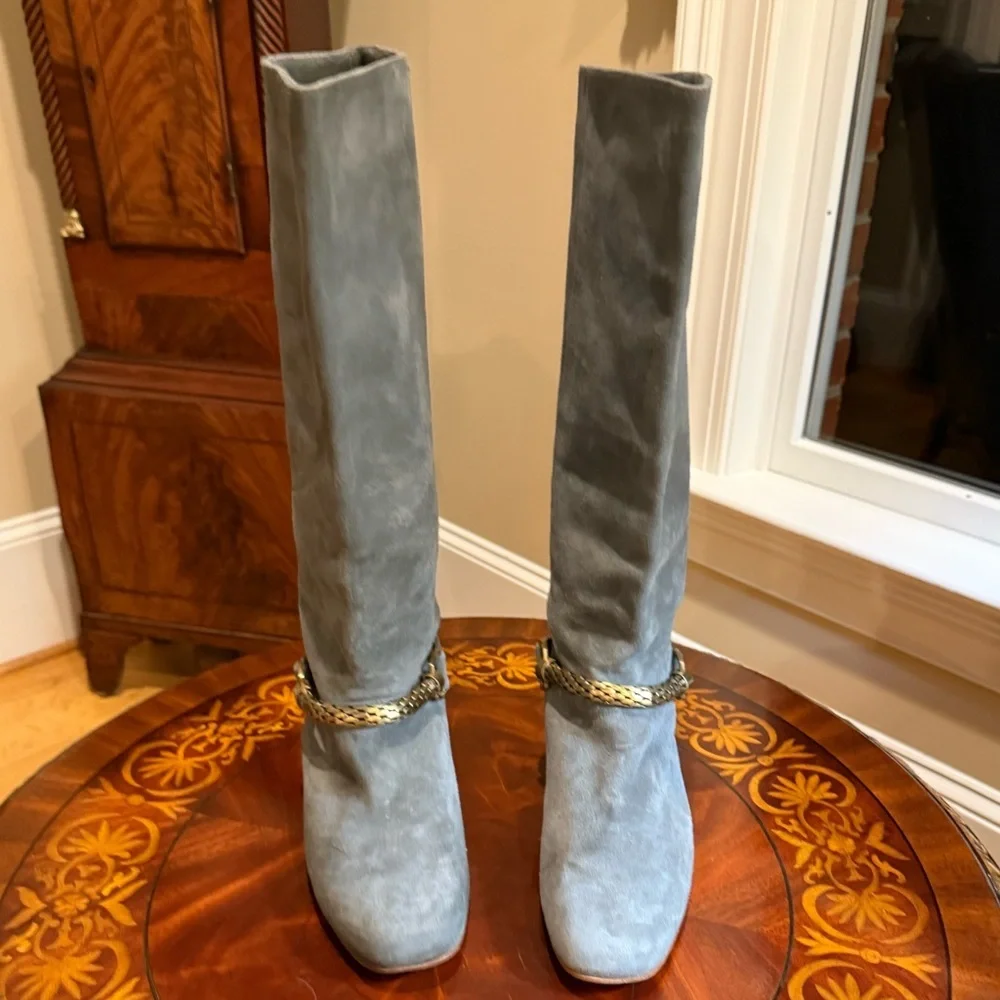 Vintage Y2K Botkier Grey Suede Knee high boots w/Gold Chain Size 37.5/7 $398